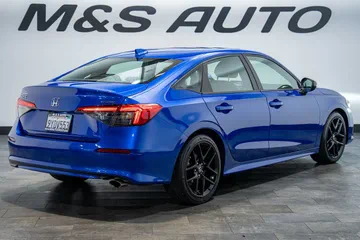2023 Honda Civic Sport thumbnail