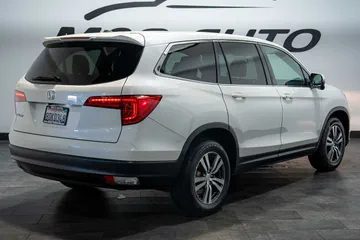 2018 Honda Pilot EX-L thumbnail