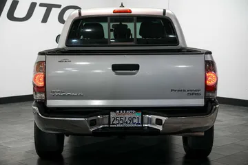 2012 Toyota Tacoma PreRunner thumbnail