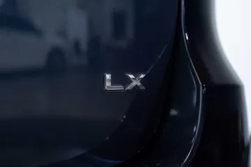 2016 Kia Sedona LX thumbnail