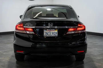 2015 Honda Civic SE thumbnail