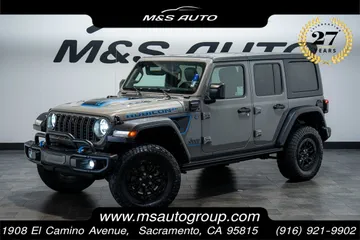 2023 Jeep Wrangler Rubicon thumbnail