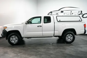 2021 Toyota Tacoma SR thumbnail