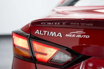 2021 Nissan Altima 2.5 SR thumbnail