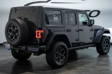 2021 Jeep Wrangler Unlimited Rubicon thumbnail