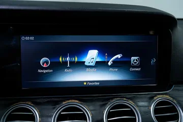 2019 Mercedes-Benz E-Class E300 thumbnail