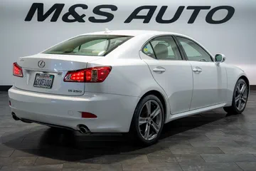 2013 Lexus IS Sport thumbnail