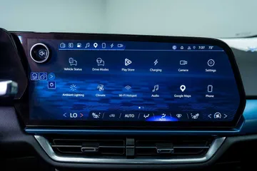 2024 Chevrolet Equinox LT thumbnail