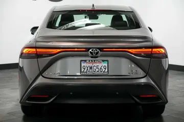 2023 Toyota Mirai XLE thumbnail