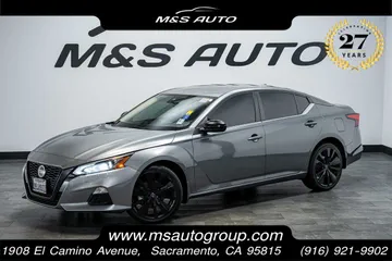 2021 Nissan Altima 2.5 SR thumbnail