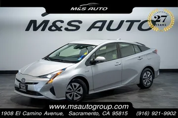 2017 Toyota Prius Two thumbnail
