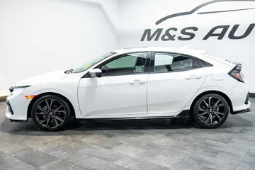 2019 Honda Civic Sport Touring thumbnail