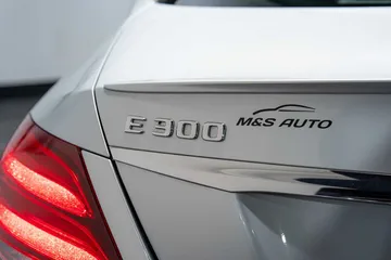 2019 Mercedes-Benz E-Class E300 thumbnail