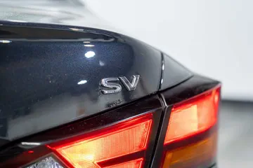 2021 Nissan Altima 2.5 SV thumbnail