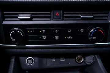 2023 Nissan Rogue S thumbnail