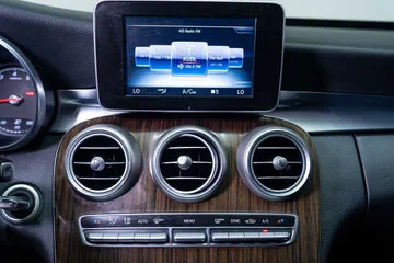 2015 Mercedes-Benz C-Class Sedan thumbnail