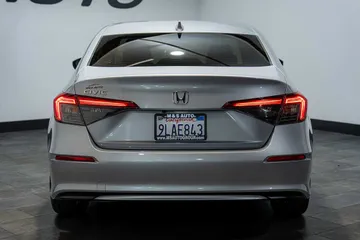 2022 Honda Civic EX thumbnail