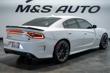 2020 Dodge Charger Scat Pack thumbnail