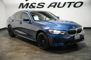 2022 BMW 3 Series 330i thumbnail