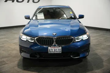 2022 BMW 3 Series 330i thumbnail