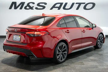 2020 Toyota Corolla XSE thumbnail
